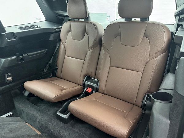 Volvo XC90 • 2021 • 189,900 km 2