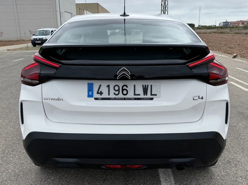 Citroën C4 • 2022 • 27,000 km 9