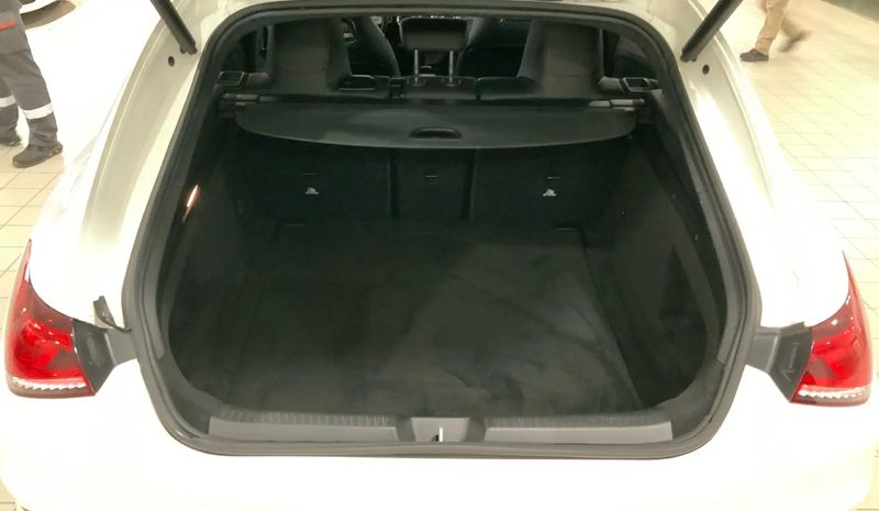 Mercedes-Benz CLA-Class • 2019 • 56,465 km 4