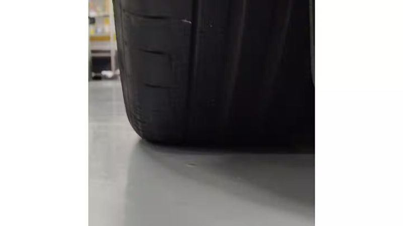 Mercedes-Benz E • 2024 • 55,299 km 4