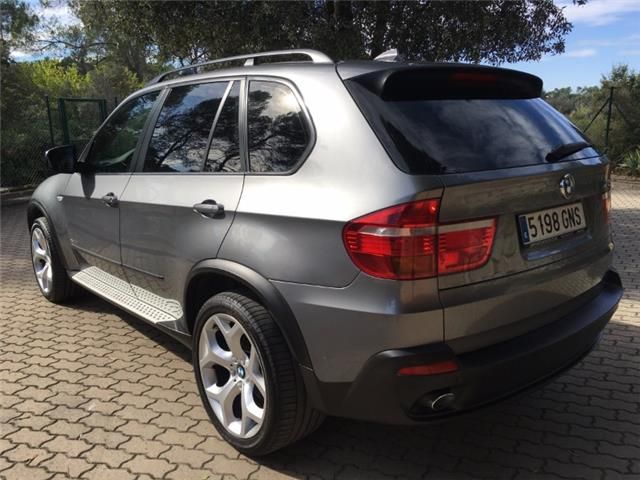 BMW X5 • 2009 • 266,300 km 3