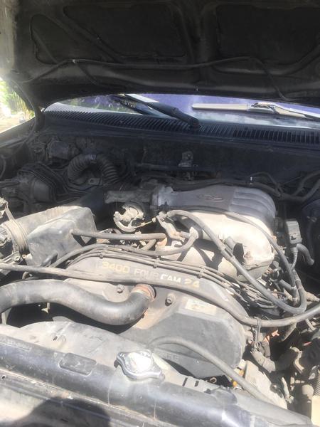 Toyota 4 Runner Limited • 1997 • 256,000 km 1