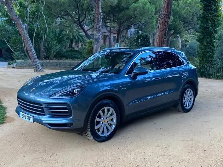 Porsche Cayenne • 2018 • 59,895 km 3