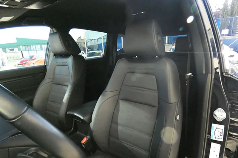 Honda CR-V • 2023 • 17,000 km 10