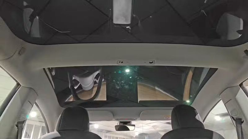 Tesla Model 3 • 2022 • 115,104 km 7