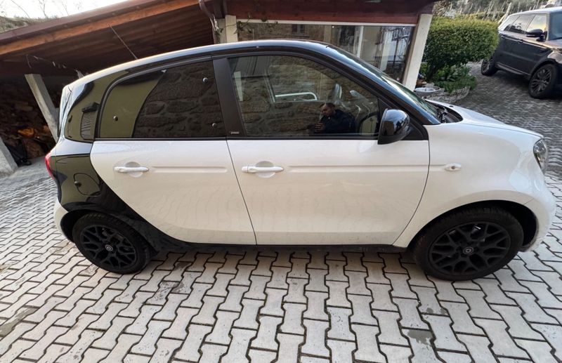 Smart Forfour • 2019 • 14,246 km 2