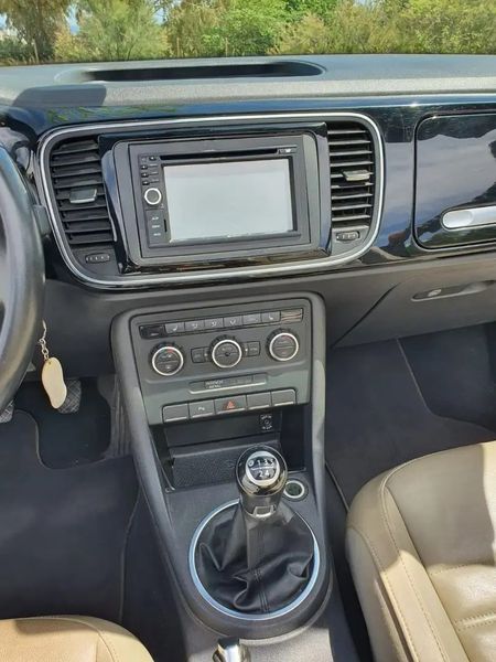 Volkswagen Beetle • 2014 • 106,742 km 6