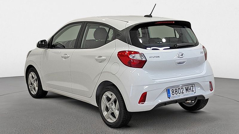 Hyundai i10 • 2023 • 25,432 km 6