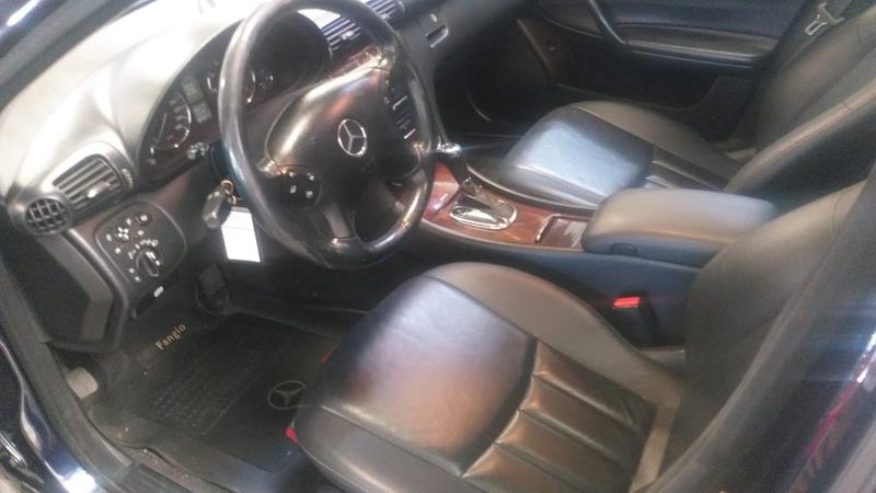 Mercedes-Benz E-320 • 2005 • 111 km 3
