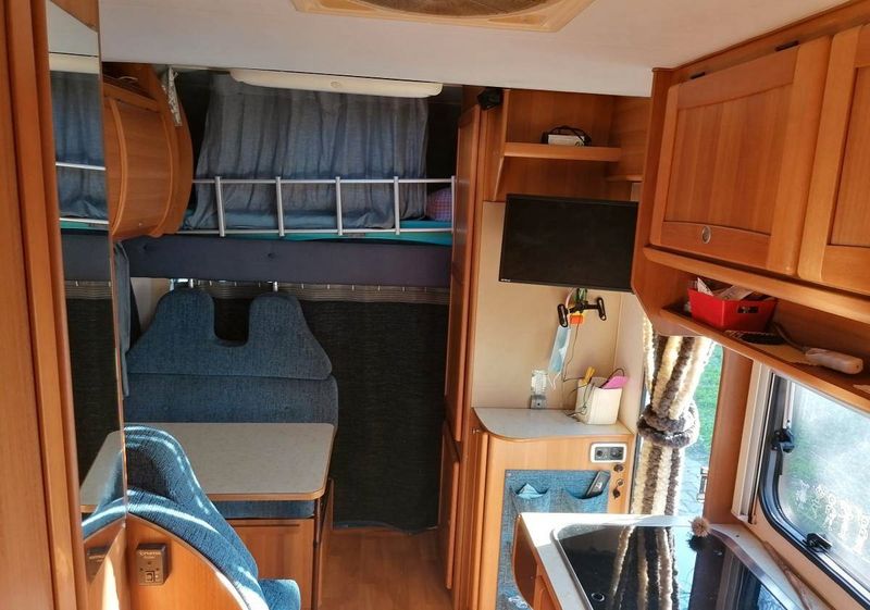 Fiat Ducato • 2002 • 60,000 km 2