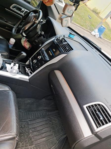 Ford Explorer • 2012 • 193,359 km 6