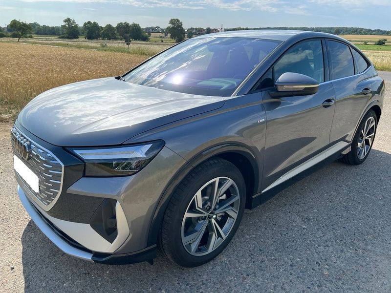 Audi Q3 • 2022 • 15,500 km 1