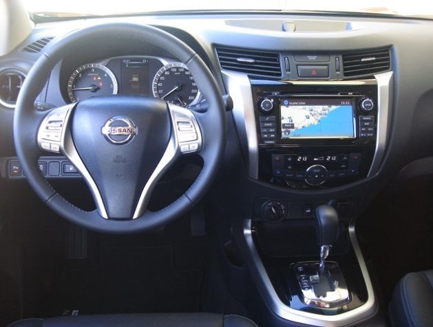 Nissan Navara • 2017 • 124,000 km 11