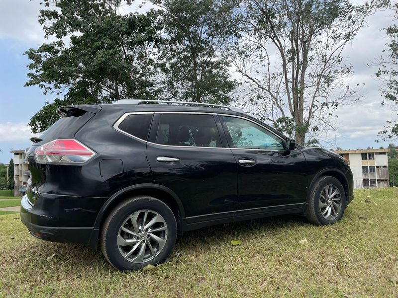 Nissan Rogue • 2015 • 90,000 km 11