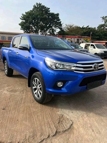 Toyota Hilux • 2020 • 176 km 1