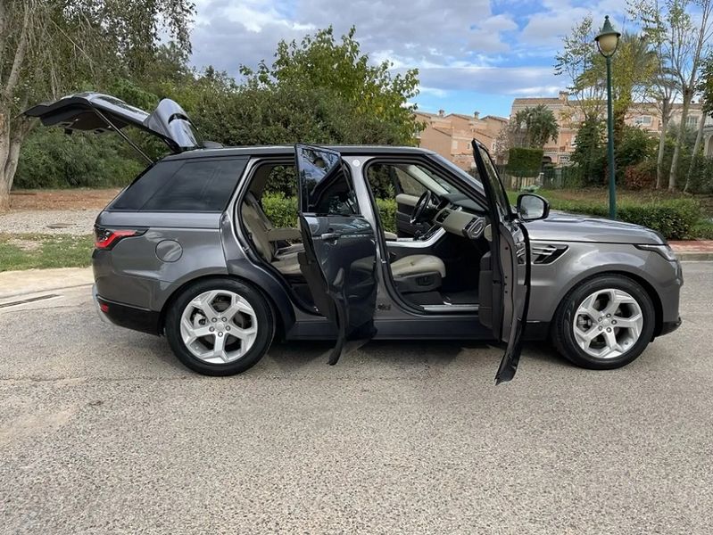 Land Rover Range Rover Sport • 2019 • 120,570 km 1