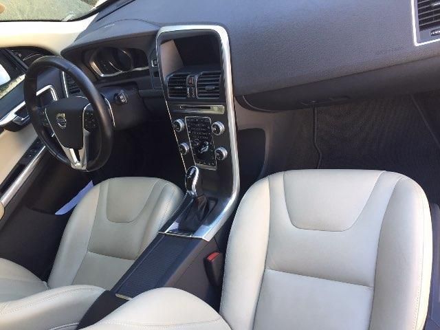 Volvo XC60 • 2016 • 195,000 km 7