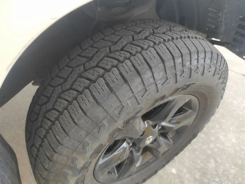 Toyota Land Cruiser • 2009 • 240,000 km 7