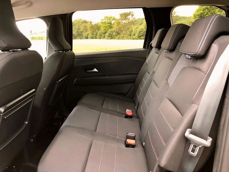 Dacia Lodgy • 2022 • 37,000 km 8