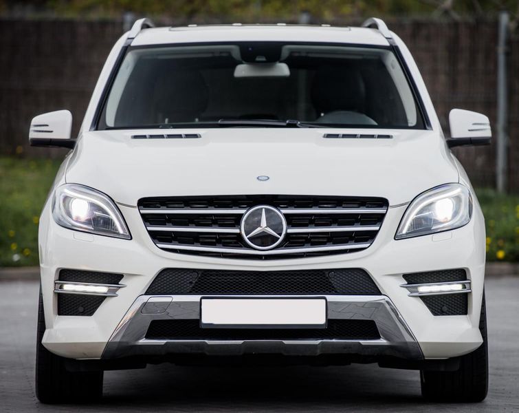 Mercedes-Benz ML350 • 2013 • 215,000 km 10