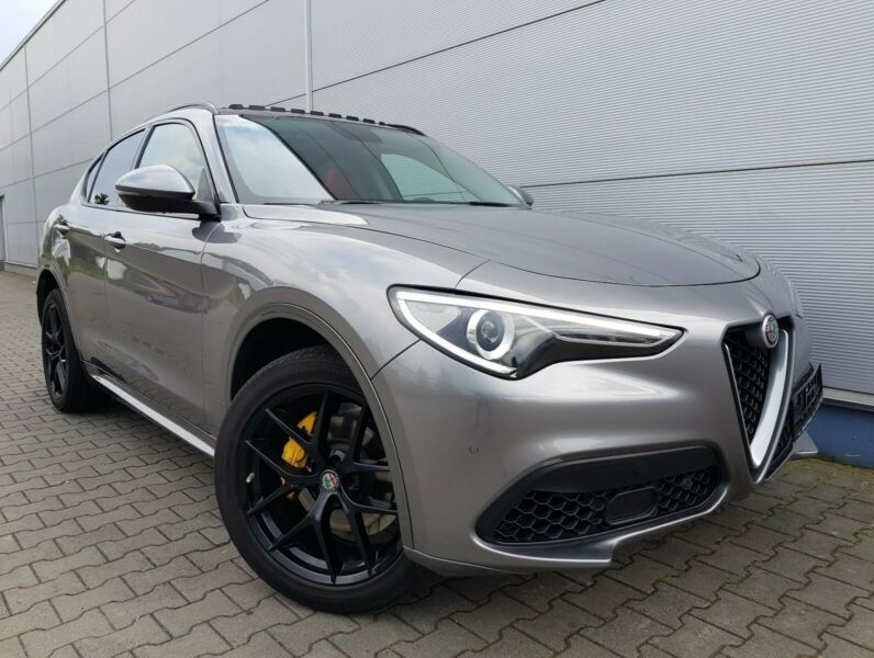 Alfa Romeo Stelvio • 2018 • 27,000 km 19
