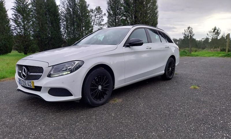 Mercedes-Benz C-Class • 2015 • 208,000 km 9
