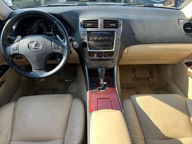Lexus IS 250 C • 2007 • 121,131 km 10