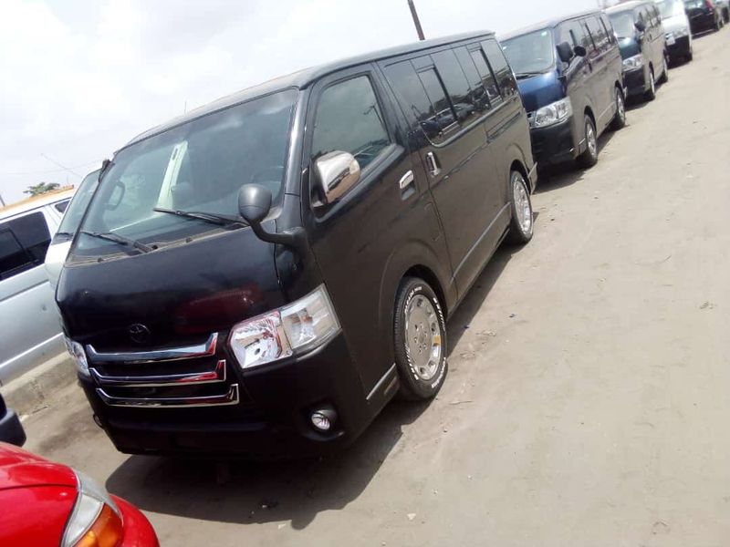 Toyota Hiace • 2008 • 43 km 1
