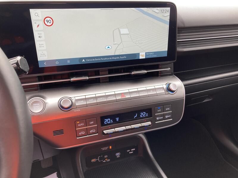 Hyundai Kona • 2024 • 6,383 km 16