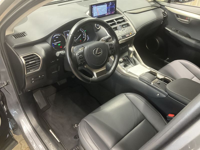 Lexus NX • 2020 • 63,667 km 2