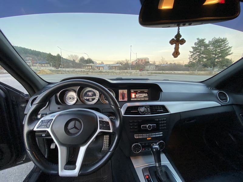 Mercedes-Benz C • 2014 • 117,170 km 11