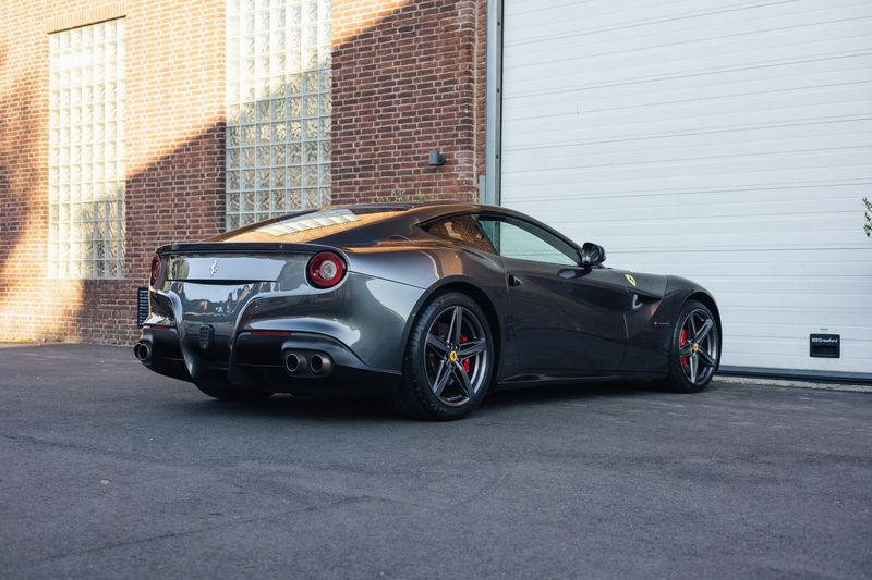 Ferrari F12 Berlinetta • 2013 • 16,677 km 11