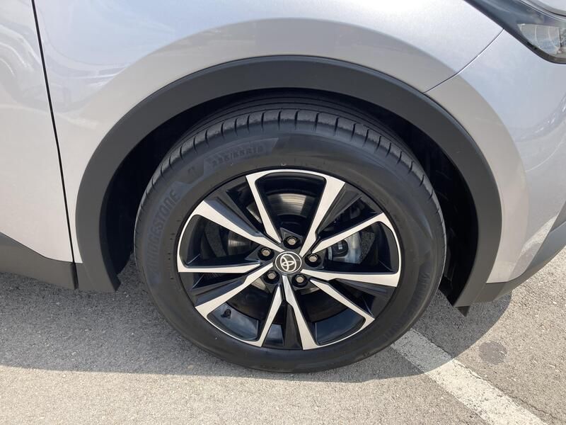 Toyota C-HR • 2024 • 28,374 km 11