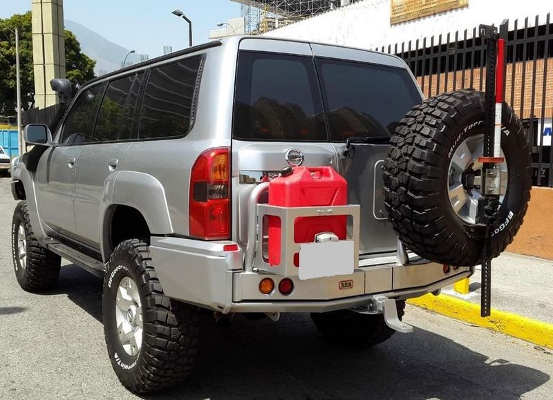 Nissan Patrol • 2009 • 150,000 km 3