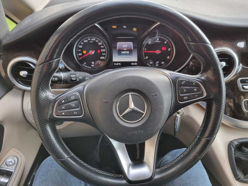 Mercedes-Benz 210 Van • 2017 • 124,000 km 3