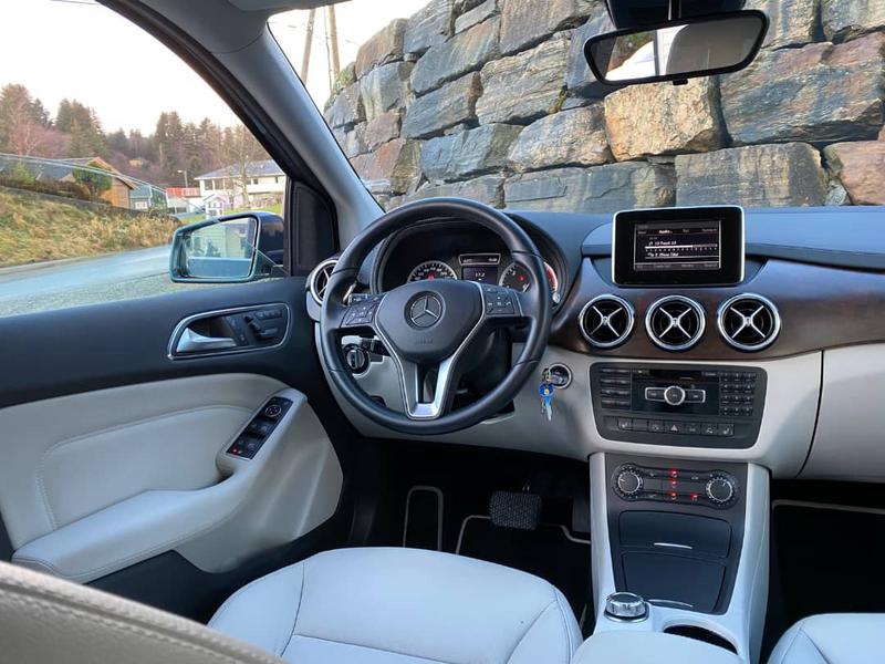 Mercedes-Benz 100 D • 2012 • 190,000 km 3