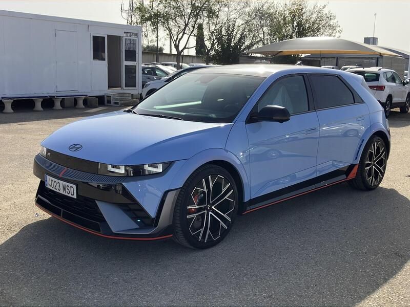 Hyundai Ioniq Electric • 2024 • 20,256 km 1
