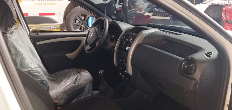 Renault Duster • 2021 • 11,000 km 5