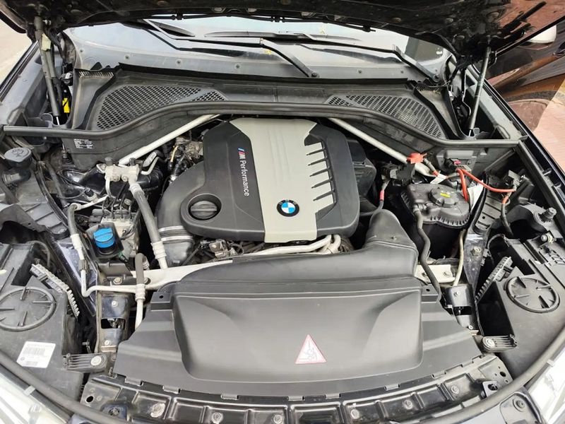 BMW X6 • 2017 • 110,000 km 11