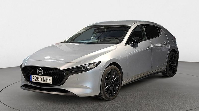 Mazda 3 • 2023 • 16,572 km 1