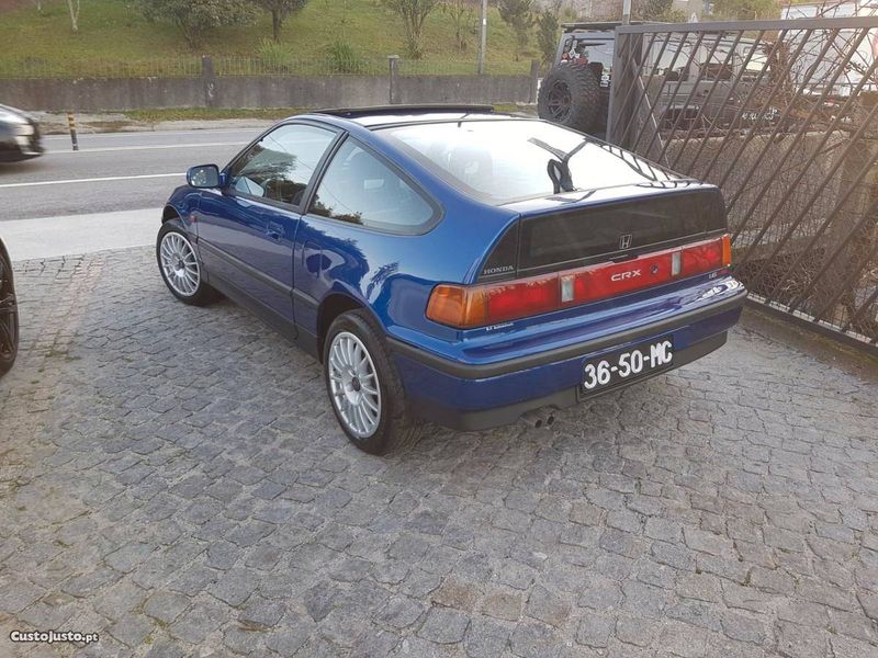Honda CR-X • 1989 • 179,999 km 2