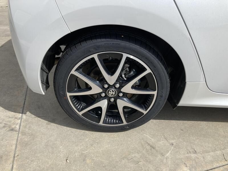 Toyota Yaris • 2022 • 55,150 km 12