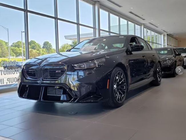 BMW i8 • 2026 • 25 km 1