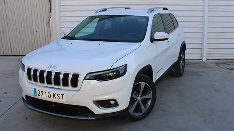 Jeep Cherokee • 2019 • 60,193 km 4