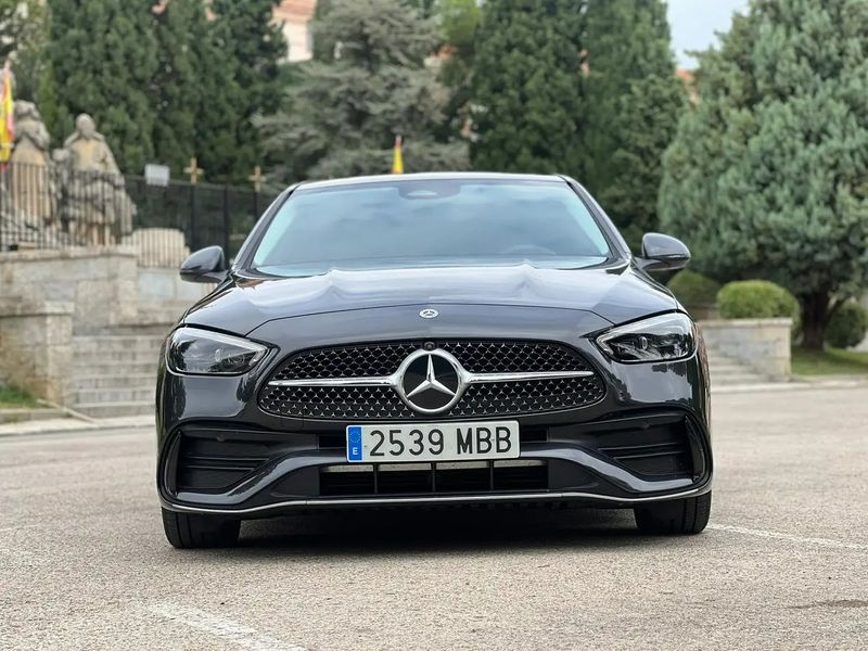 Mercedes-Benz C-Class • 2022 • 13,400 km 2