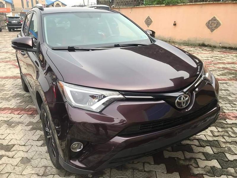 Toyota RAV4 • 2017 • 30,000 km 1