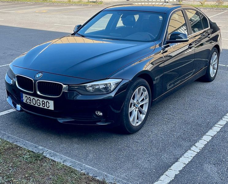 BMW 328i • 2013 • 200,000 km 1