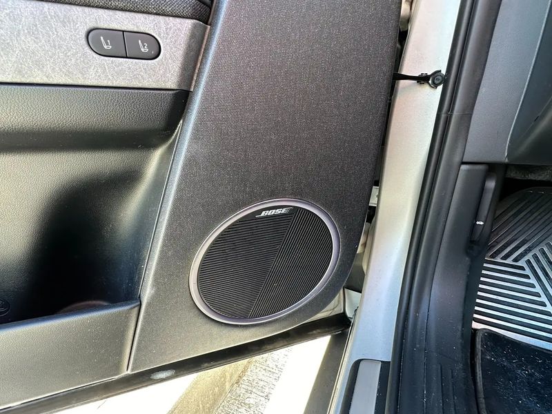 Hyundai Ioniq Electric • 2022 • 42,200 km 6