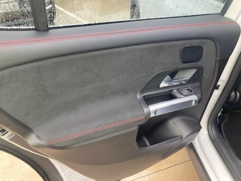 Mercedes-Benz GLB-Class • 2020 • 98,455 km 19