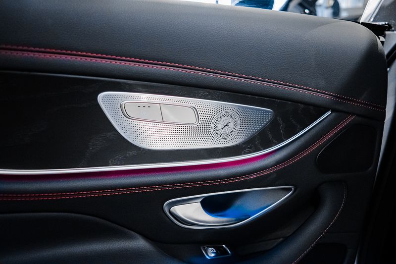 Mercedes-Benz CLS • 2022 • 24,900 km 9